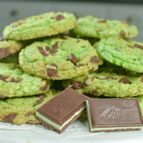 Quick And Easy Mint Chocolate Chip Cookies Recipe Los Foodies Magazine