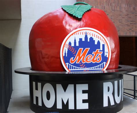Shea Stadium Mets Home Run Apple Now At Citifield Flickr