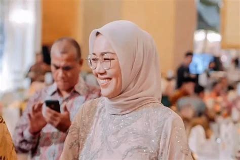 Anne Ratna Mustika Kembali Menikah Sang Suami Bukan Orang Sembarang Dedi Mulyadi Ucapkan