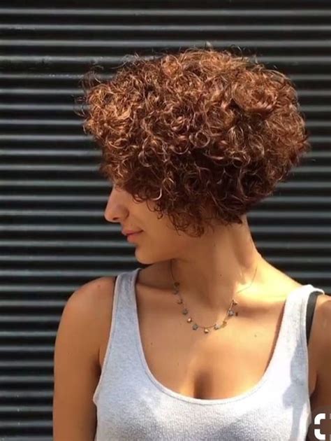 90 Gorgeous Short Curly Hairstyles For Women Over 50
