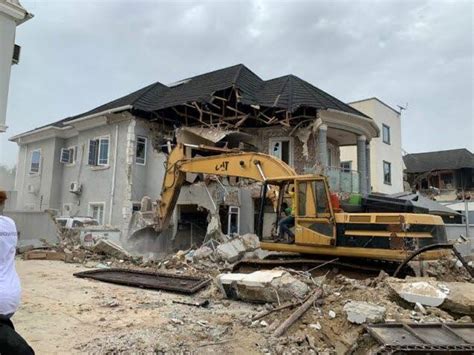Lagos State Government Demolishes 13 Buildings In Ajao Estate Video