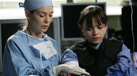 Watch Grey's Anatomy Season 2 Episode 16 It's the End of the World Online