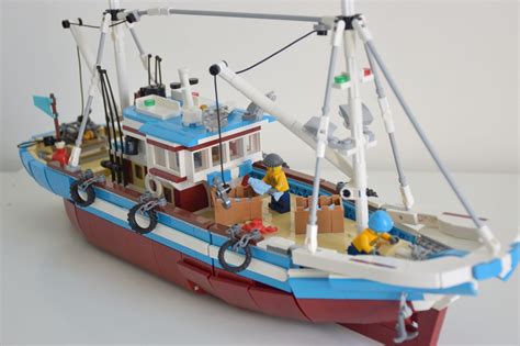 Lego Bricklink Great Fishing Boat 910010 2021 Lego