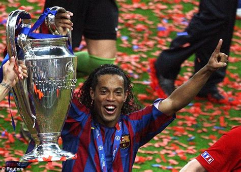 Ronaldinho Adds The Copa Libertadores To His Medal Collection Daily