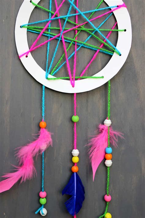 Beautiful Diy Dream Catchers To Keep Your Dreams Sweet This Summer