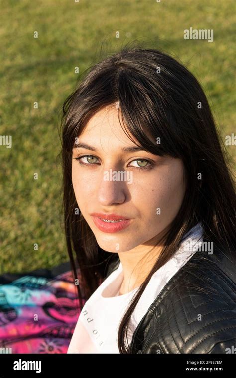 Beauty Shot Teenage Latina Girl Hi Res Stock Photography And Images Alamy