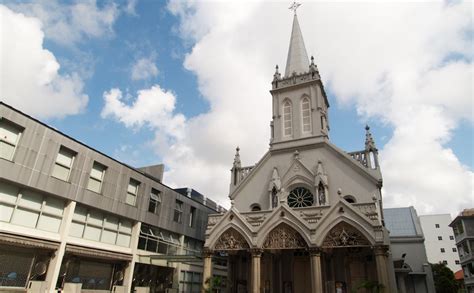 Saint luke recalls the moment: Church of Saints Peter and Paul, Singapore