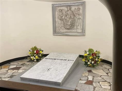 Tumba De Benedicto Xvi Abre A Visitantes En La Cripta Vaticana Diario