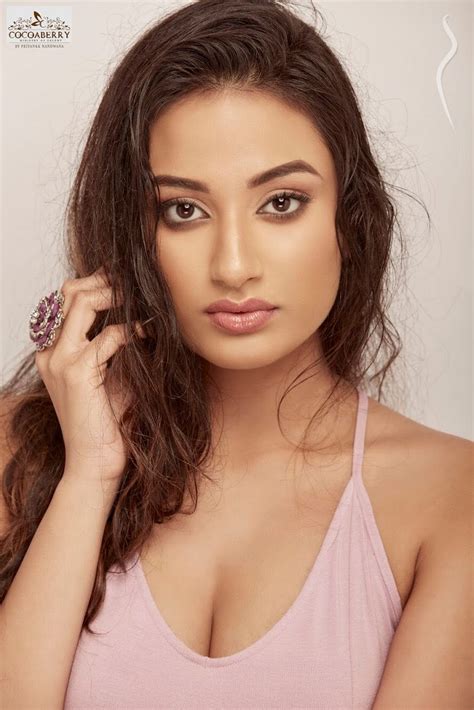 Rukaiya Dawoodi A Model From India Model Management
