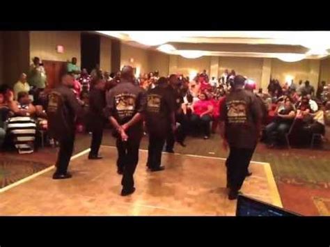 The shriners, or ancient arabic order of the nobles of the mystic shrine. 2013 Gala Day Camel walk battle..... Jackson, TN - YouTube