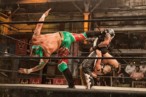 Lucha Underground Unmasked And Unapologetic Live GIFing The Shorty
