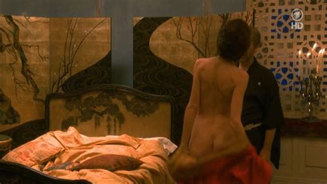 Nude Video Celebs Saffron Burrows Nude Klimt 2006