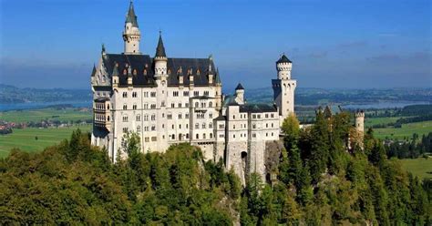 What To Expect When You Visit Neuschwanstein Castle Day Trip Tips