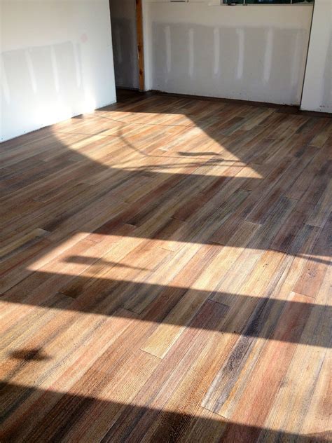 How To Paint A Floor To Look Like Wood