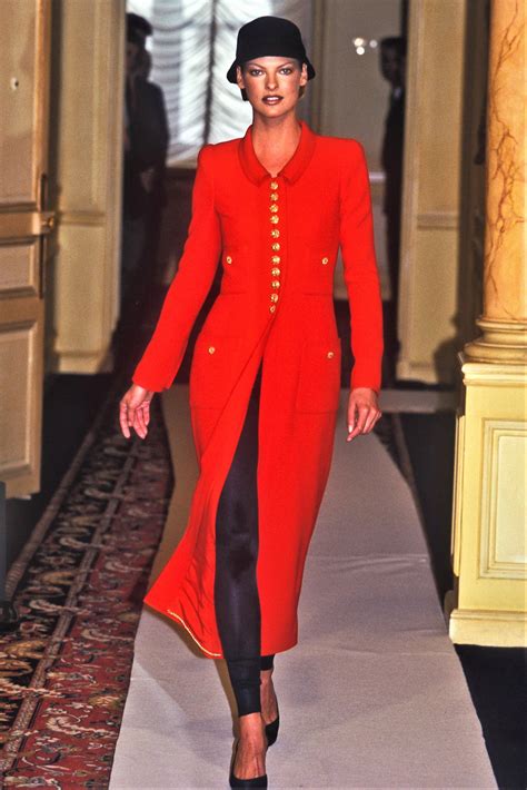 Linda Evangelista Chanel Runway Haute Couture Ss 1996