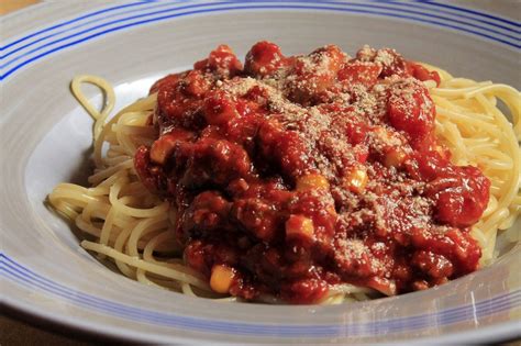 How to make mary berry everyday spaghetti bolognese recipe with amazing ...