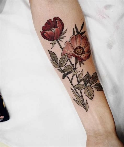 Ideas De Tatuajes De Flores En Diferentes Estilos Tatuajes De Flores Tatuaje De