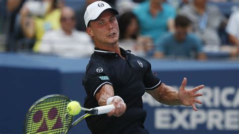 This article covers marton fucsovics tennis racquet. Fucsovics és Babos szakított a teniszszövetséggel | 24.hu