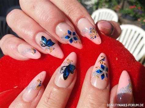 Er sieht toll zu jeder zeit des jahres, es sollte nur die ergänzung mit dem entsprechenden muster. 30+ Blumen Muster mit Nageldesign