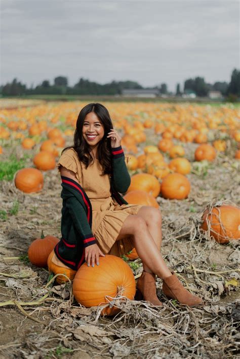 6 pumpkin patch outfit ideas you can wear this fall fall fashion pumpkin patch pumpkin