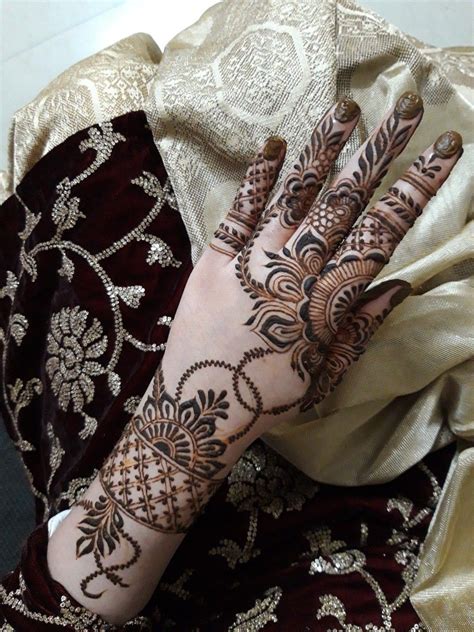 45 Striking Khafif Mehndi Designs Collection For Hands To Try In 2019