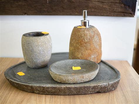 Accessori bagno in stile classico e moderno. Lavandini in pietra bagno prezzi outlet lavabi on line