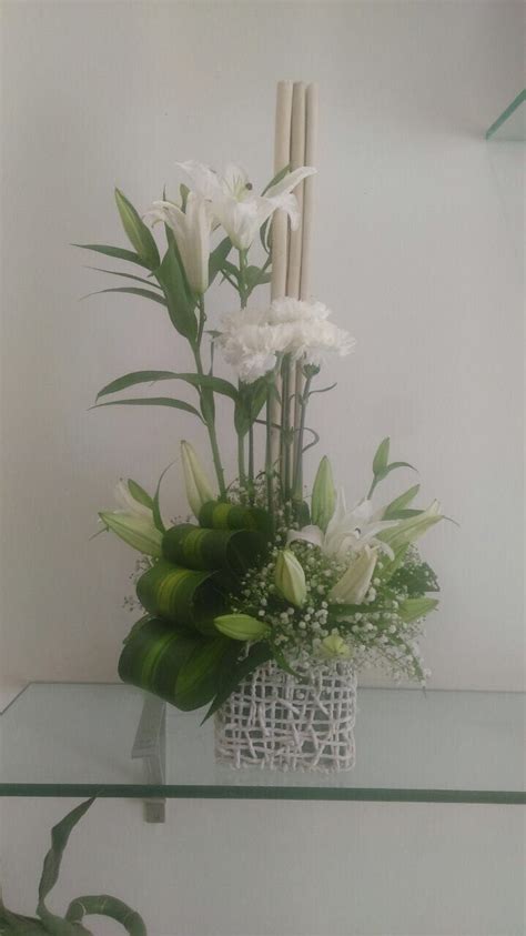 Online flower delivery services make sending blooms a breeze. Melbourne Fresh Flowers offers you a large variety of ...