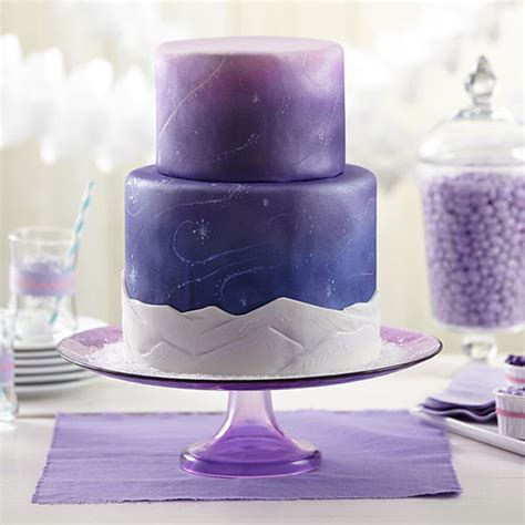 It may seem challenging, but it's not as usually, it is best to to avoid storing a cake decorated with fondant into the refrigerator because the trim the fondant to fit the cake, then finish decorating. Snow Swirls Fondant Cake | Wilton