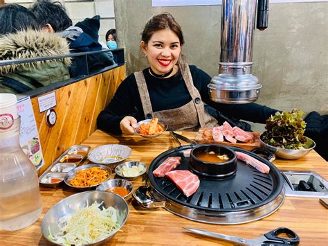 10 Awesome Street Food To Eat In Myeongdong South Korea Beauty News