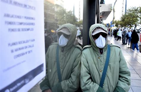 Requisitos para recibir el ingreso familiar de emergencia: La Anses informará esta medianoche quiénes podrán ...