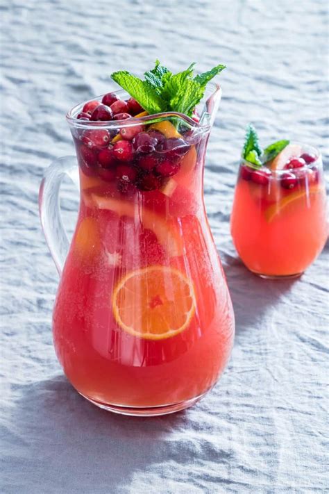 This Easy Festive Fruit Punch Is Perfect For Entertaining During The