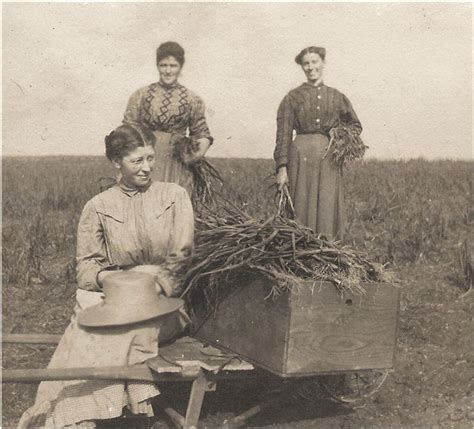Women In The West 1800s Agrarian Nation June 2011 Vintage Pictures