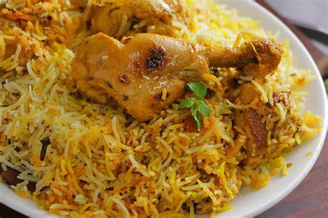 Hyderabadi Chicken Dum Biryani Vismai Food
