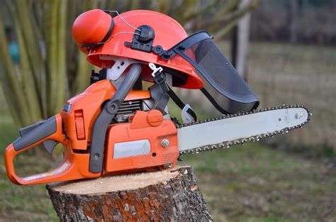 Ours push the roller chain pin completely out in one simple step. How Does an Exact Chain Saw Automatic Oiler Work - Plasma ...