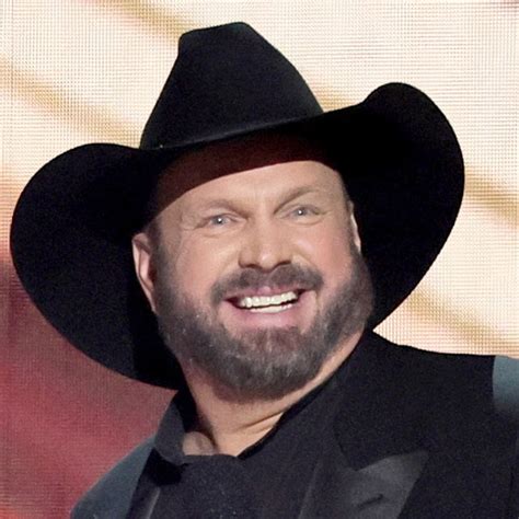 Garth Brooks Exclusive Interviews Pictures And More Entertainment