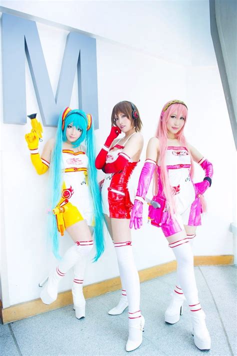 Racing Queen Vocaloid 3d Cosplay Trio By Mizuki And Friends R