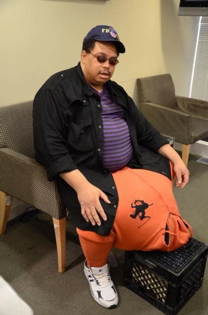 Man With 132 Pound Scrotum Wesley Warren Has Mass Successfully Removed Photo