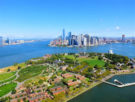 Governors Island In New York Newyorknl