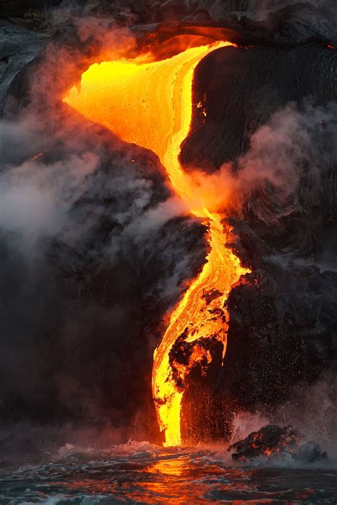 Lava Flow Hawaii The Big Island Lava Flows Into The Sea Volcano