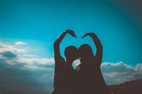 Buat Pasanganmu Merasa Lebih Dicintai Inilah 4 Aturan Untuk Menjalin Hubungan Yang Sehat Dan