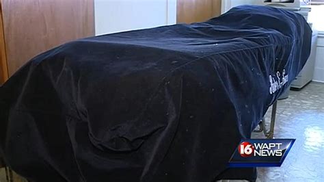 Man Wakes Up In Body Bag At Funeral Home Photo Ecanadanow