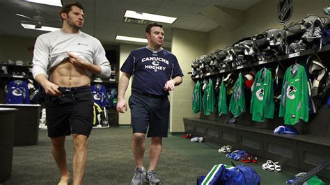 The Inside Scoop Which Canuck Has The Best Abs Kesler Or Higgins