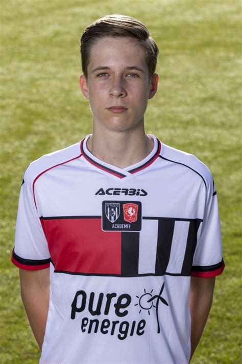 De kliniek was al jaren verantwoordelijk voor de ontwikkeling van het sportmedische beleid van de fc twente academie. FC Twente/Heracles Academie