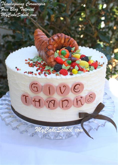 We Love This Simple Thanksgiving Cornucopia Cake Topper Free Cake Tutorial By