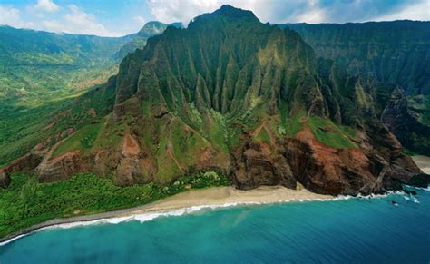 What Is The Best Island To Visit In Hawaii For First Time Visitors