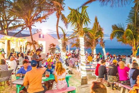 The Best Bars In Turks And Caicos