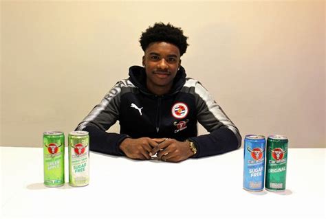 Estatísticas da carreira (partidas jogadas, golos, cartões) e o historial das transferências. Omar Richards signs new deal with Reading FC - Berkshire Live