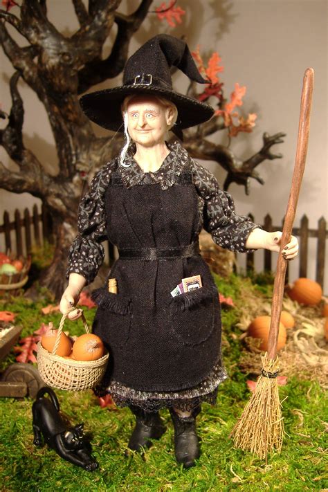 Halloween Witch 1 12 Scale Doll Made By Karin Smead