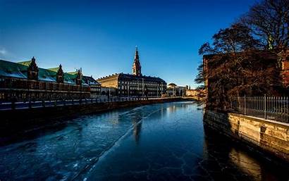 Copenhagen River Nest Christiansborg Palace Frozen