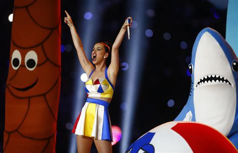 Super Bowl 2015 Best Moments From Katy Perrys Halftime Extravaganza